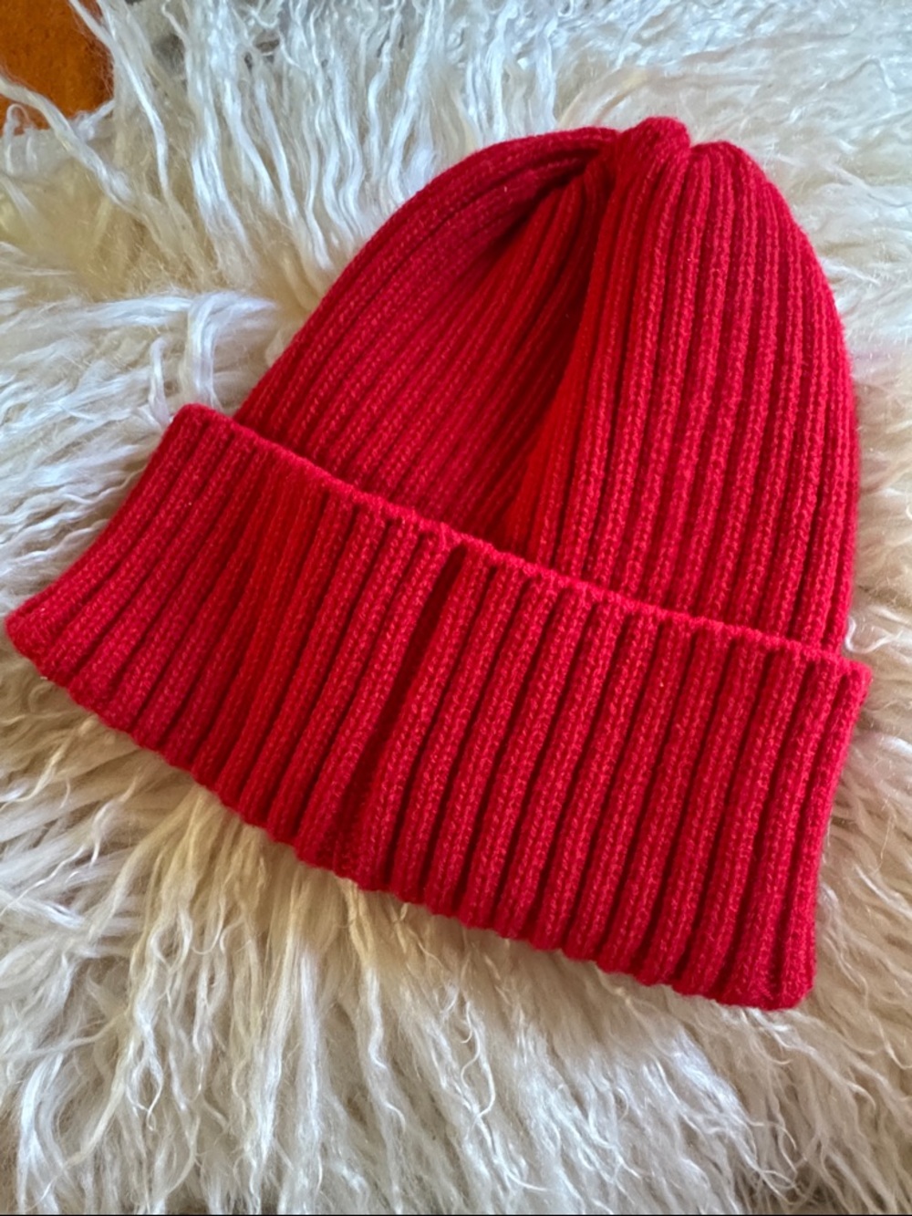 Unisex Ribbed Knit Beanie Hat in Red - Picture 3 of 3